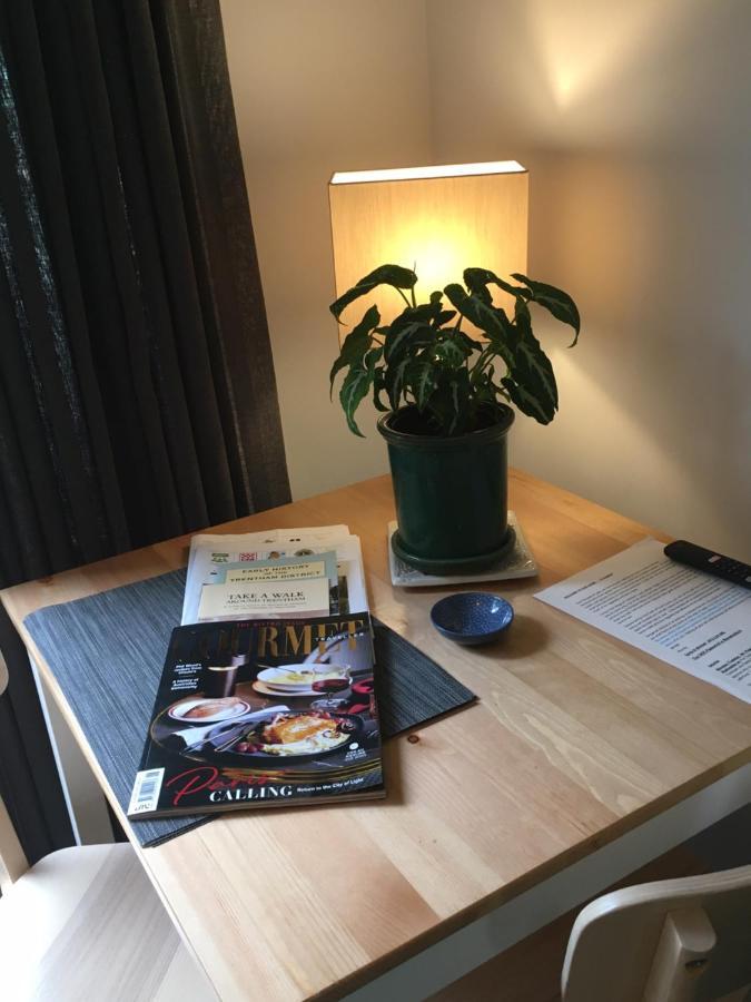Bed and Breakfast A'Meadow Trentham Экстерьер фото