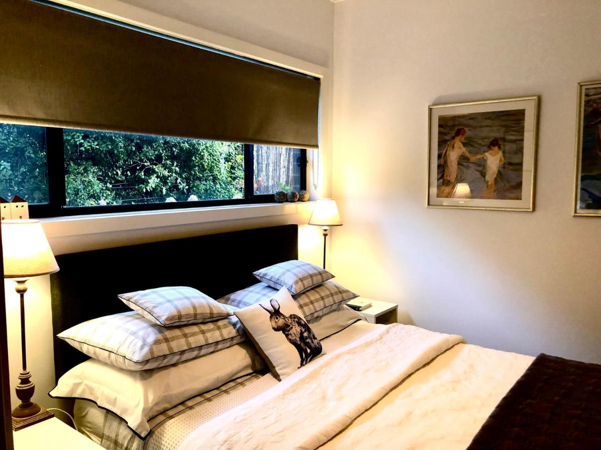Bed and Breakfast A'Meadow Trentham Экстерьер фото
